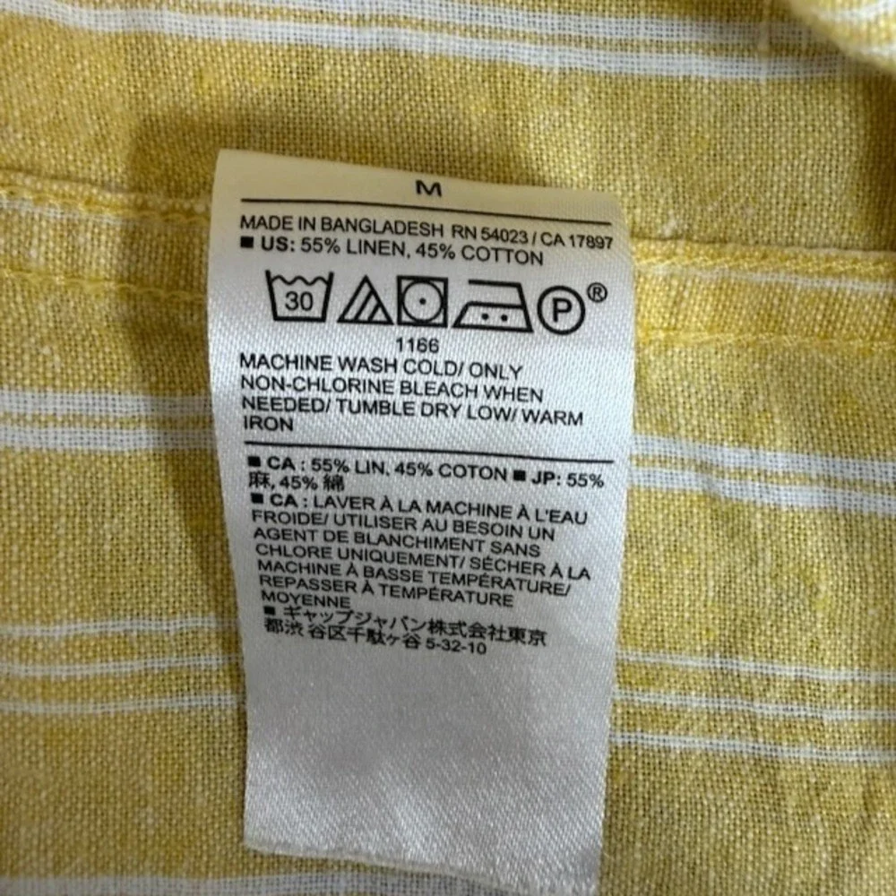 Banana Republic features linen